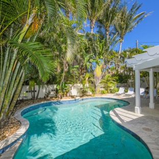 Lazy Palm Cottage Pool.jpg